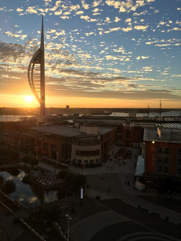 Gunwharf Quays Harbour Appartamento
